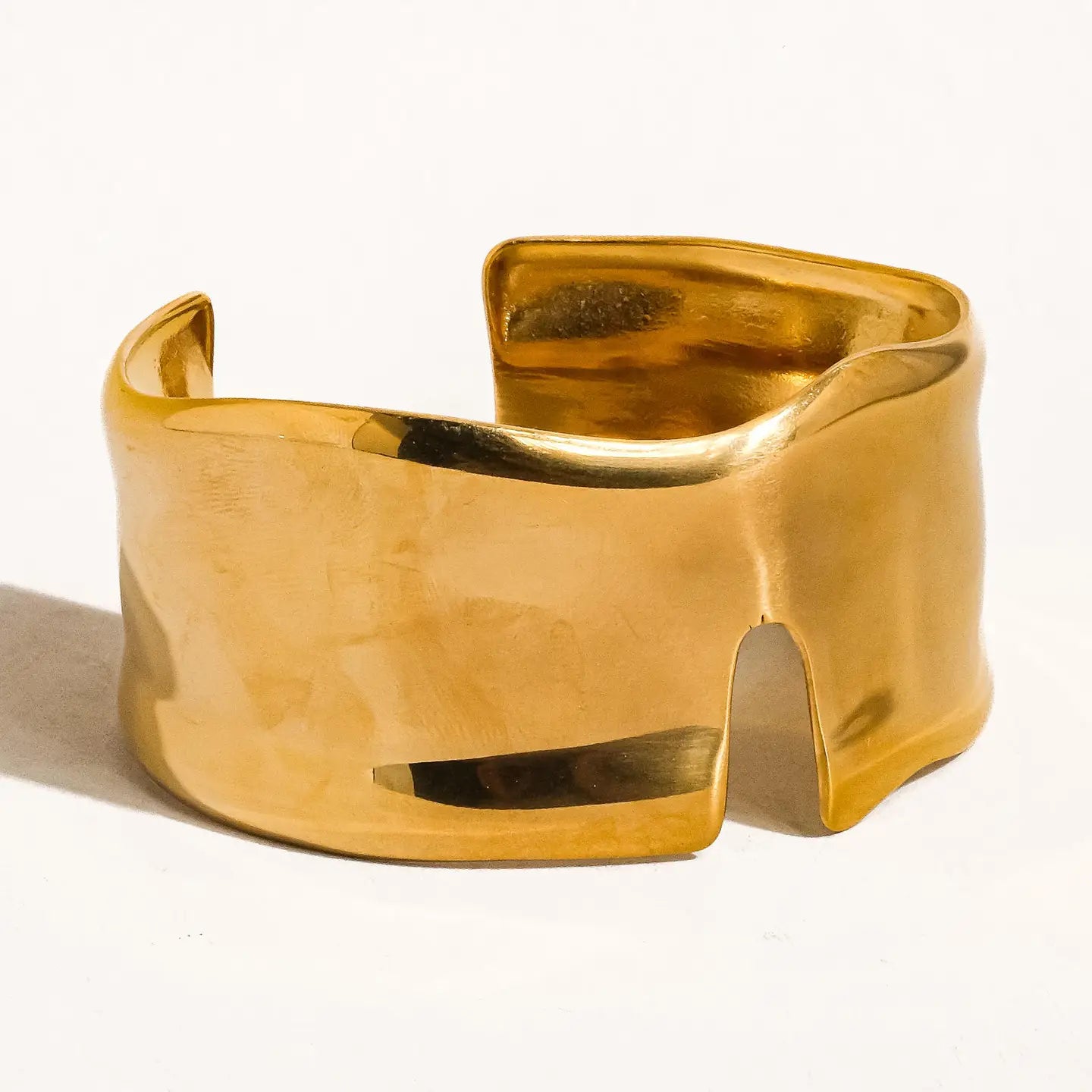 Clyde 18K Gold Non-Tarnish Abstract Bold Bangle