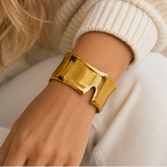 Clyde 18K Gold Non-Tarnish Abstract Bold Bangle